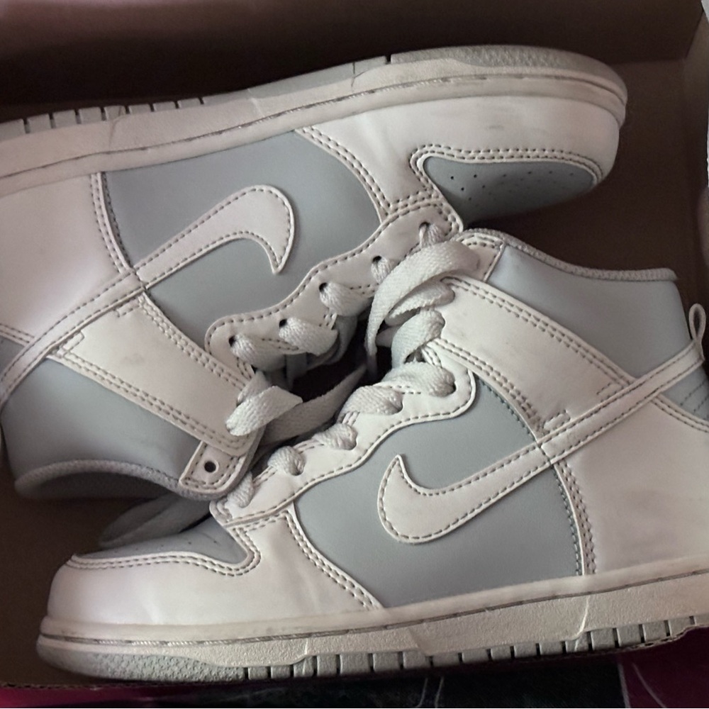 Nike White and Gray Sneakers Minimalist Design